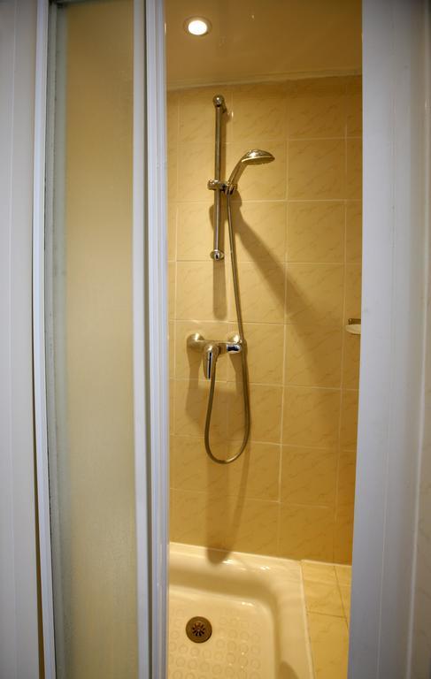 פריז Hotel Sunny מראה חיצוני תמונה