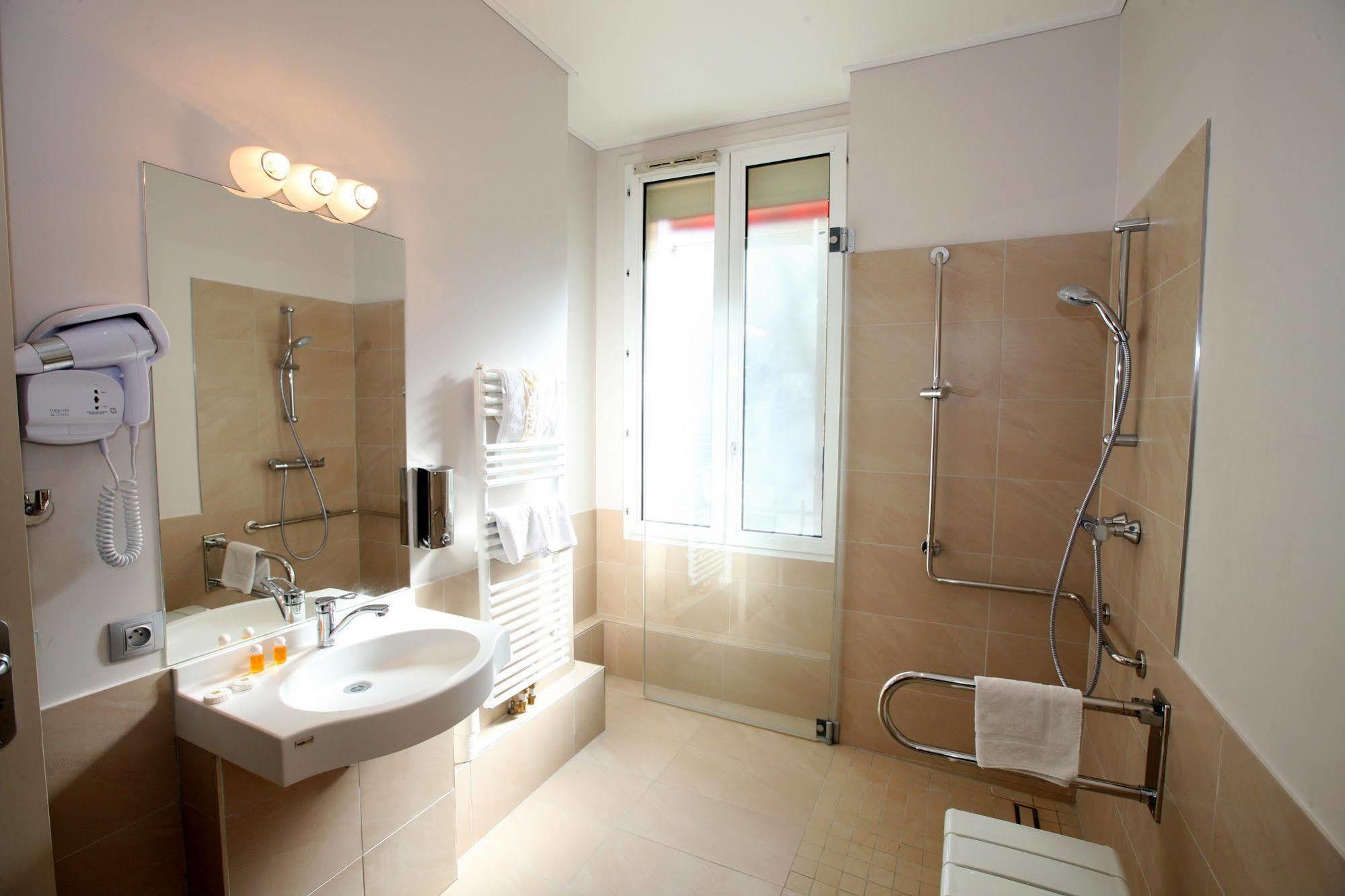 פריז Hotel Sunny מראה חיצוני תמונה