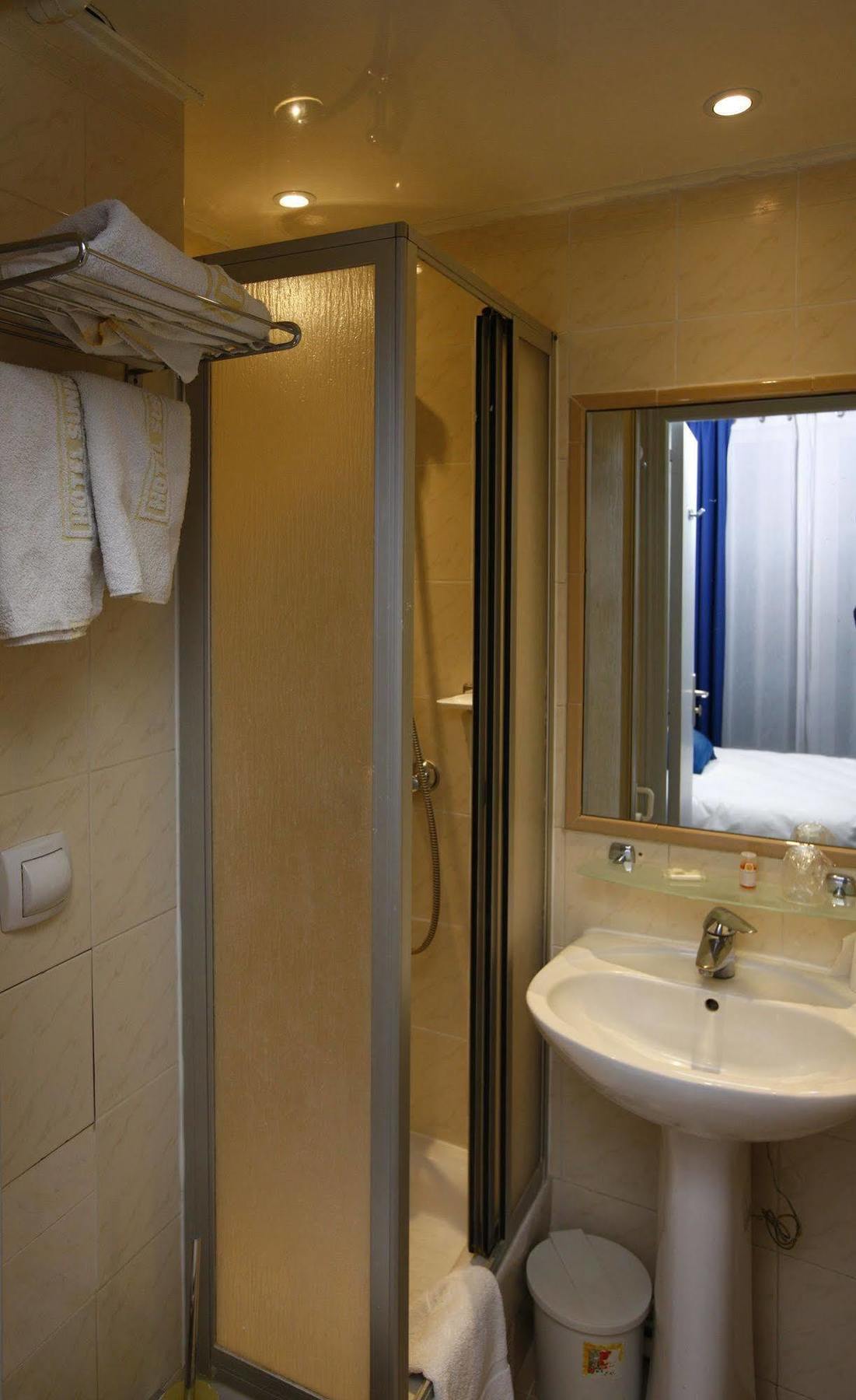 פריז Hotel Sunny מראה חיצוני תמונה