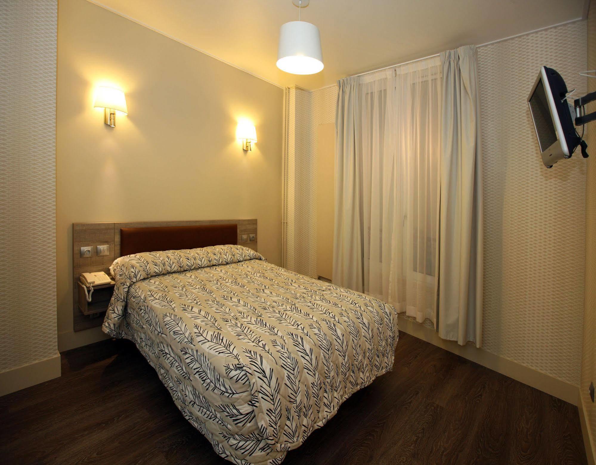 פריז Hotel Sunny מראה חיצוני תמונה